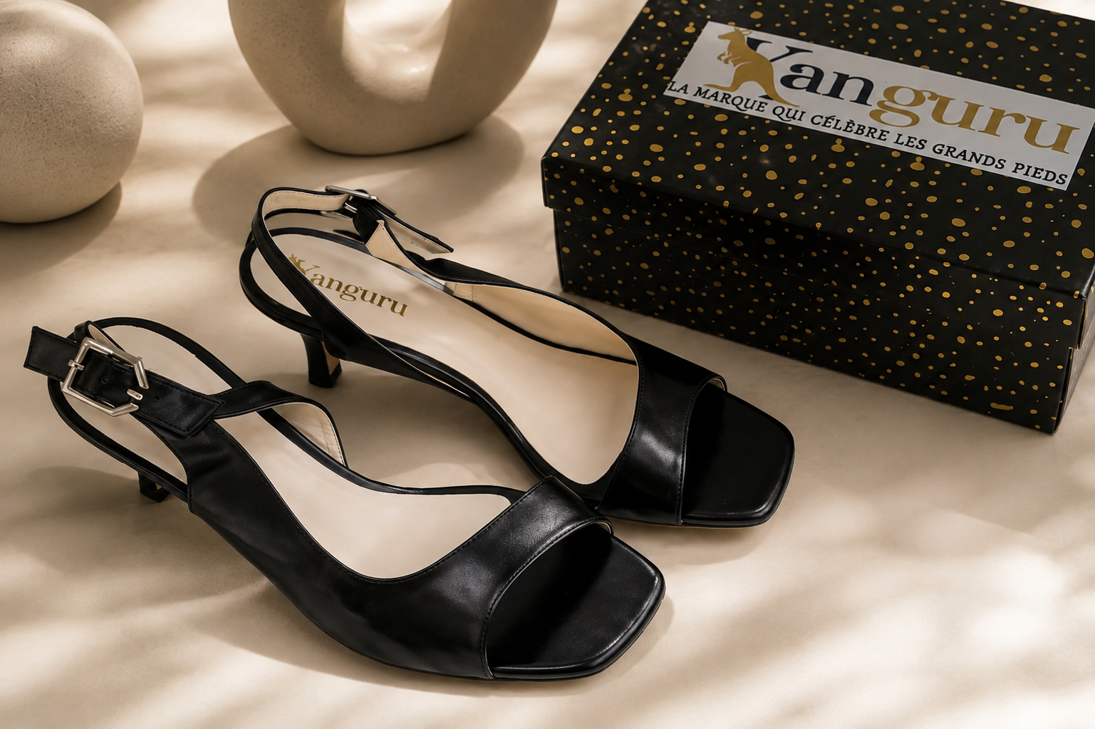 Sandale en cuir grenat — Collection KANGURU